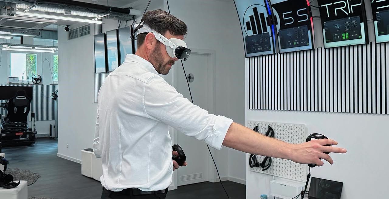 8K VR Headset OLED Eye Trackin - Pc Gaming Vr Headset review and price